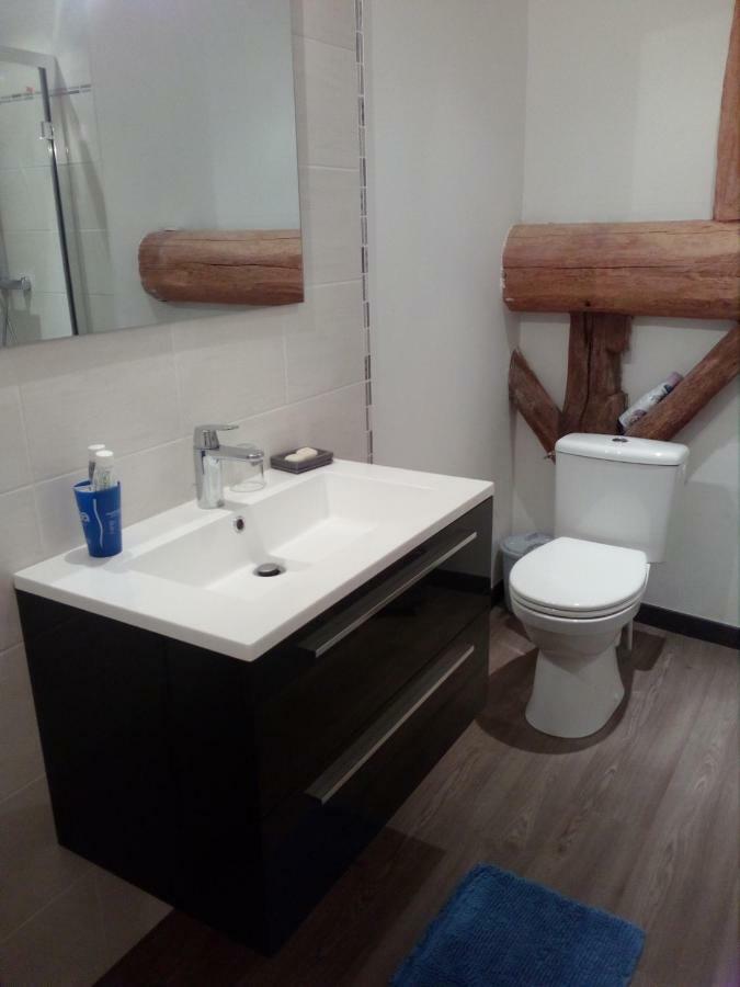 Chambres Chez L Habitant Frasne-les-Meulieres Luaran gambar